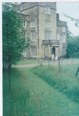 Sheila Gummerson and family outside Winstanley Hall (1978)